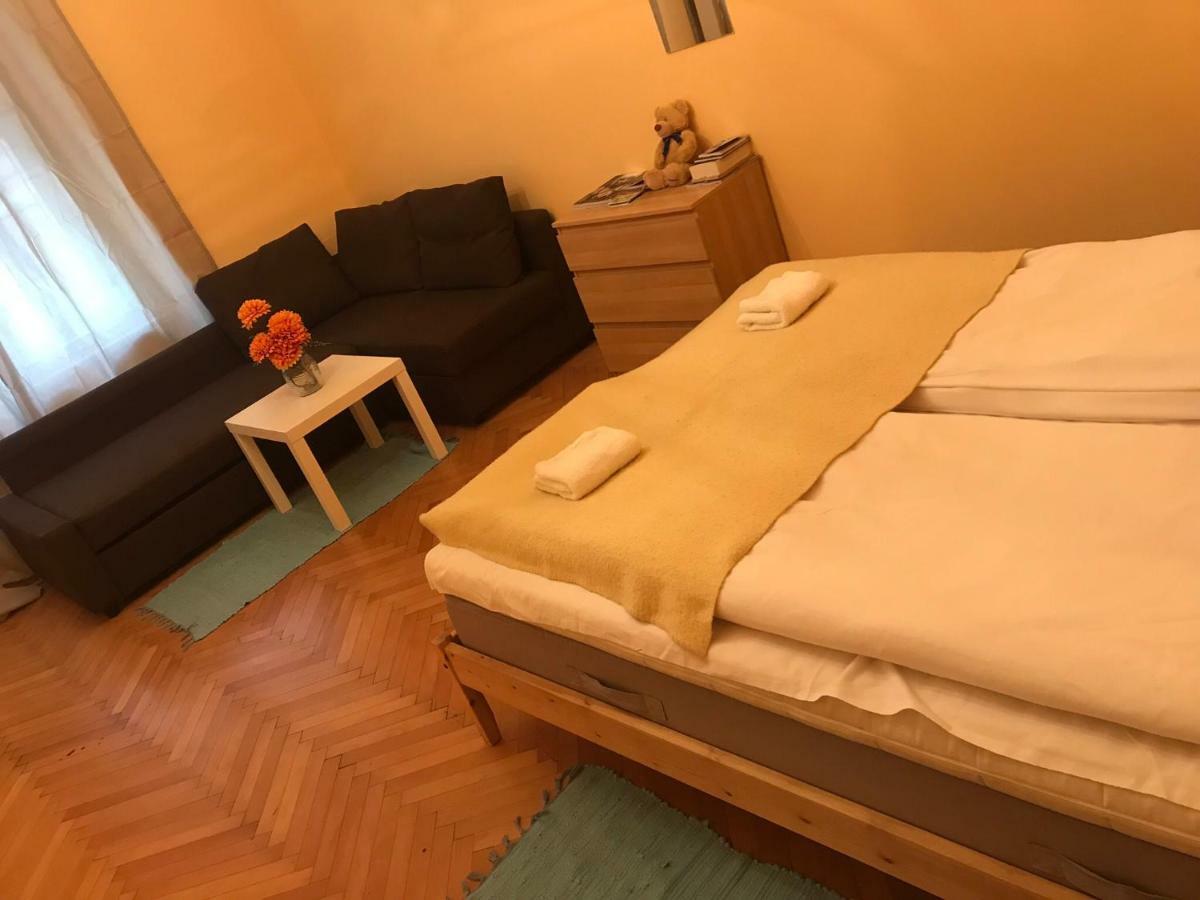 Blahnikova Aparthotel Прага Екстериор снимка